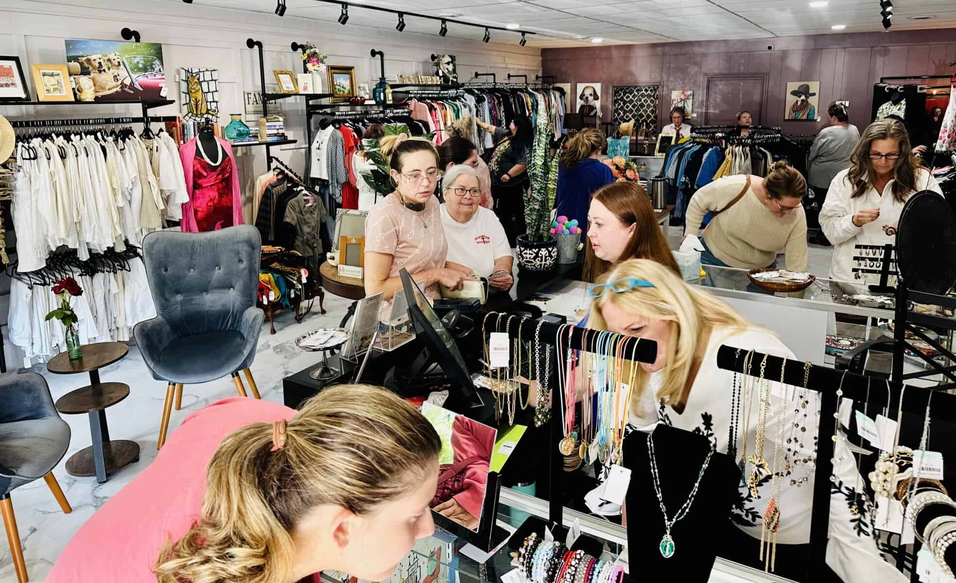 Noah’s Nearly New Boutique proceeds help rescue, save lives of at-risk animals